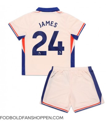 Chelsea Reece James #24 Udebanetrøje Børn 2024-25 Kortærmet (+ Korte bukser)